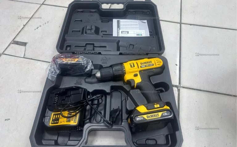 Дрель-шуруповерт Dewalt DCD776S2 (новый)