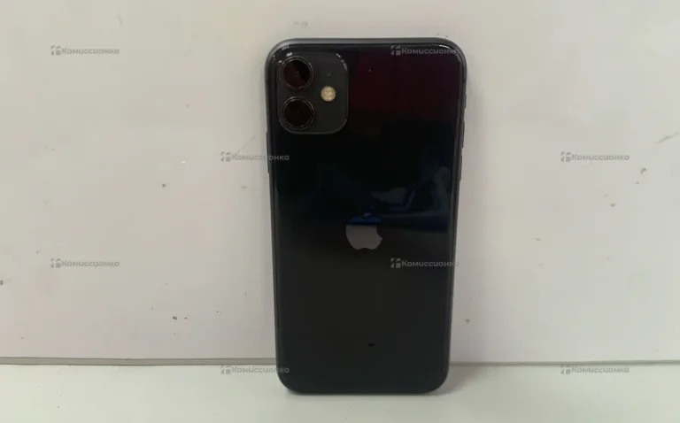 Apple iPhone 11 4/64 ГБ