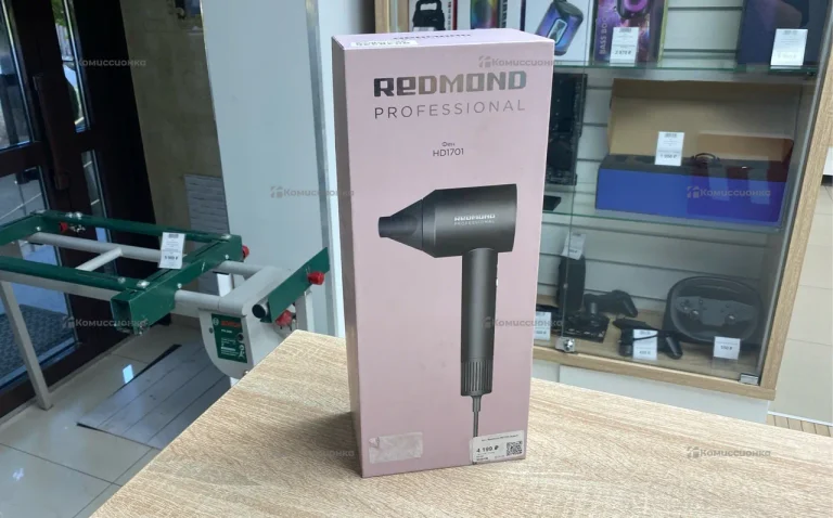 Фен redmond hd1701