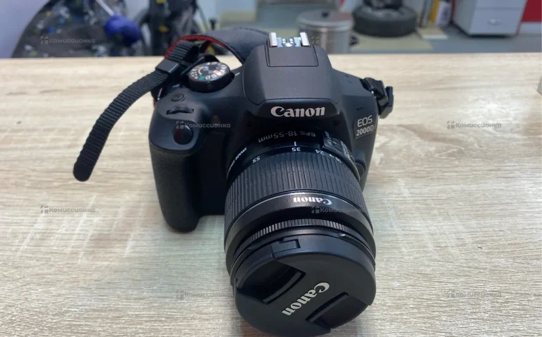 Фотоаппарат Canon EOS 2000D
