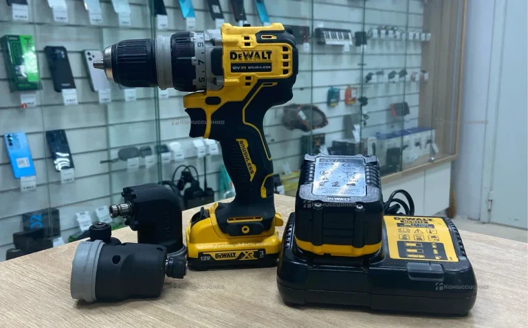 Аккумуляторная дрель-шуруповерт Dewalt DCD703L2T-Q