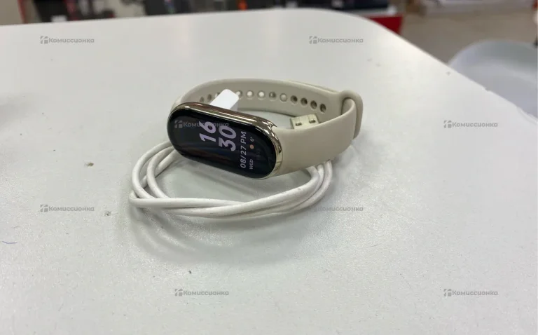 Часы  Xiaomi Smart Band 8