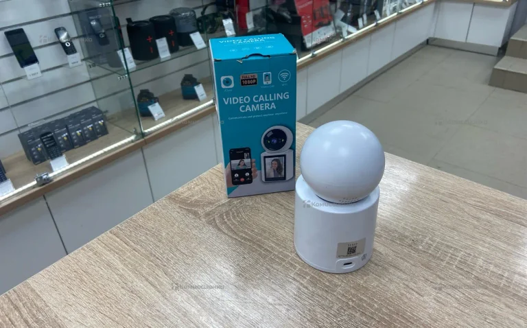 Видеокамера с веб экраном