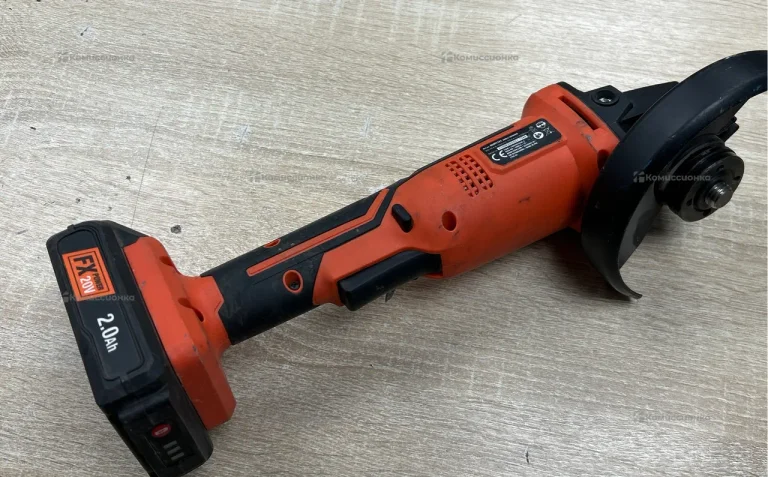 Шлифмашина угловая FERM AGM1131