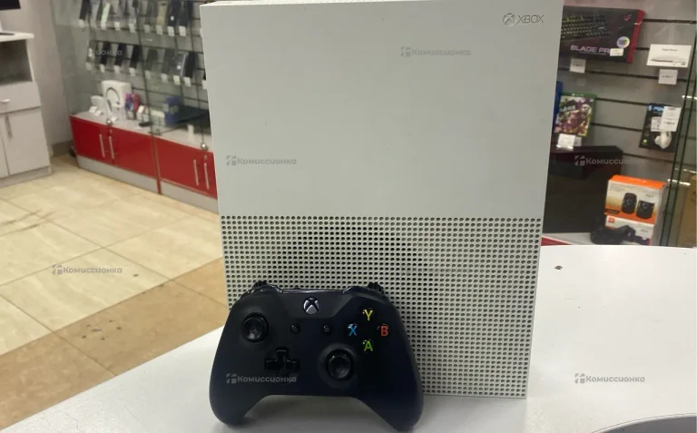Приставка Xbox One S 512