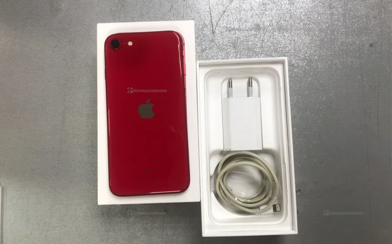 Apple iPhone SE (2020) 3/64 ГБ