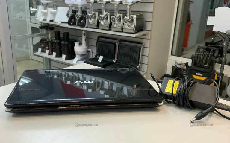 Ноутбук  msi cx500