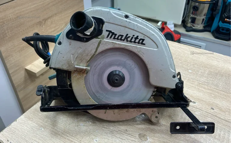 циркулярная пила Makita 5704R