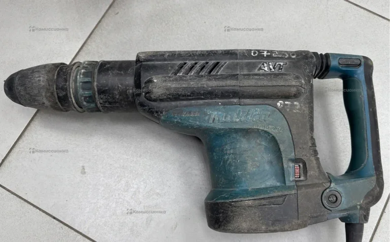 Отбойный молоток makita HM1213C