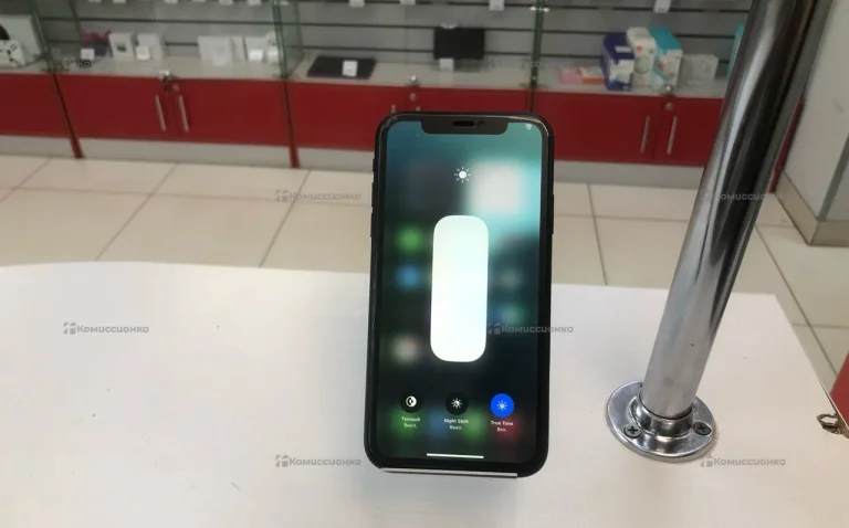 Apple iPhone XR 3/64 ГБ