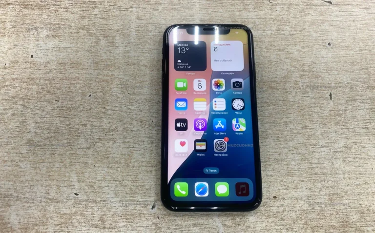 Apple iPhone XR 3/64 ГБ