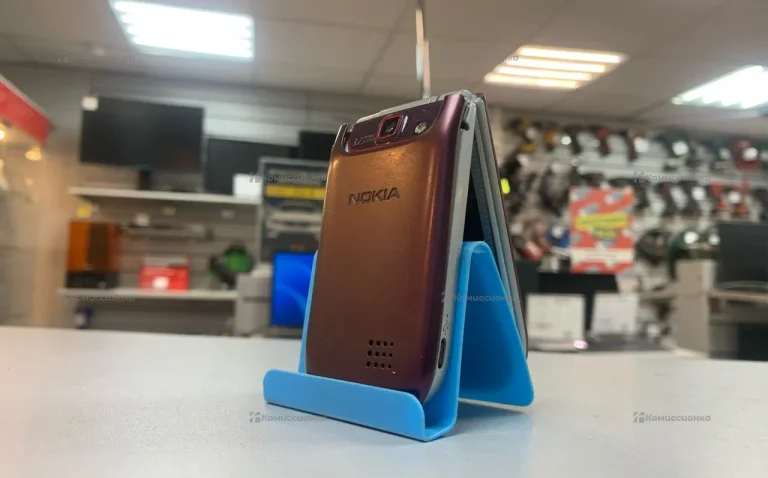 Nokia 3710 fold