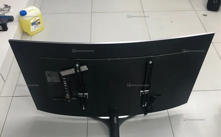 Телевизор Samsung UE49MU6650U