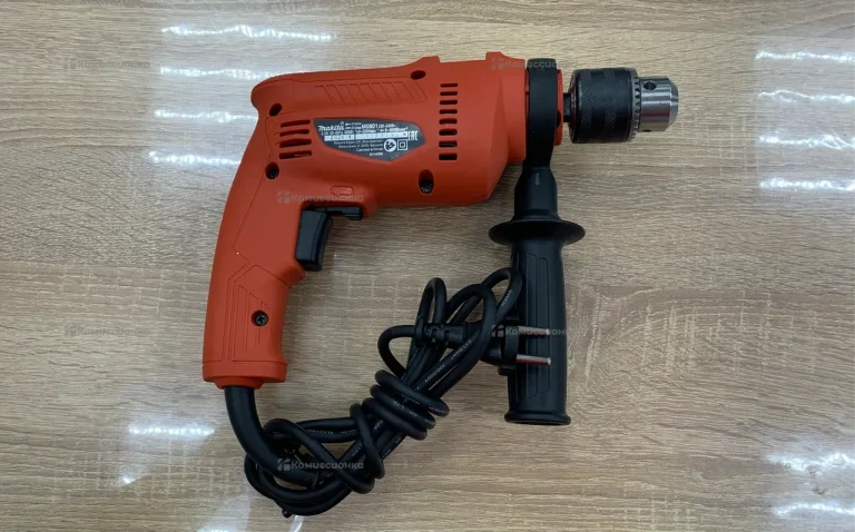 Дрель makita M0801