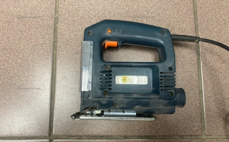Лобзик Komfort sp883