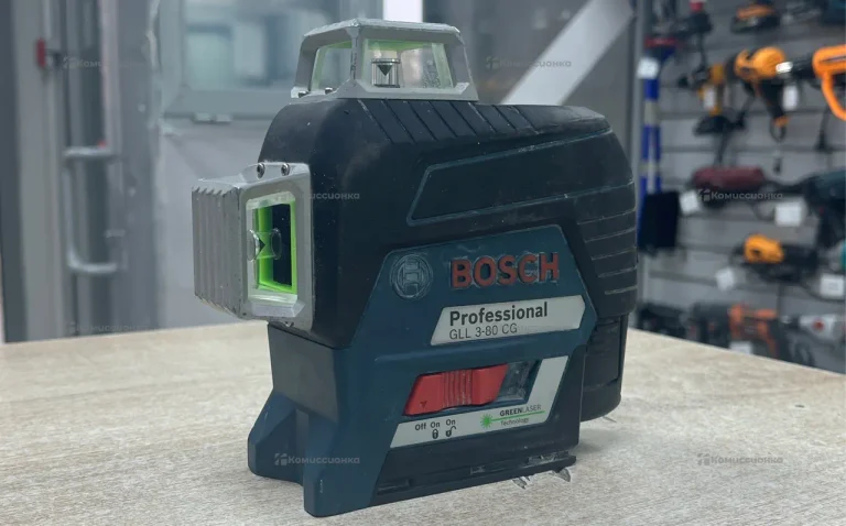 Лазерный уровень Bosch GLL 3-80CG