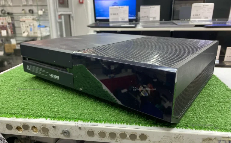 Приставка Xbox One 512GB.