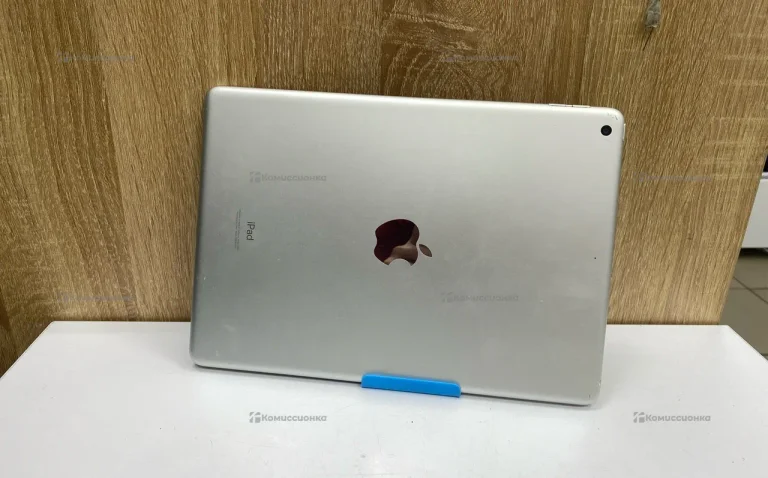 Планшет Apple iPad 9 поколения 64 ГБ