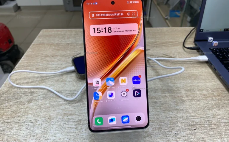 Vivo iQOO Neo 10 12/256 ГБ