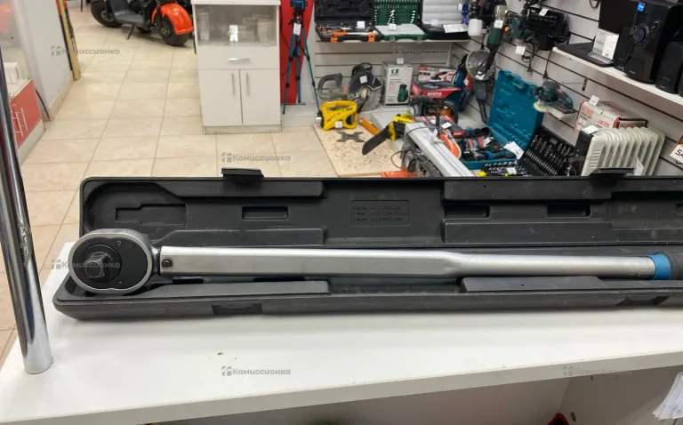 Динамометрический ключ AQL-N6700