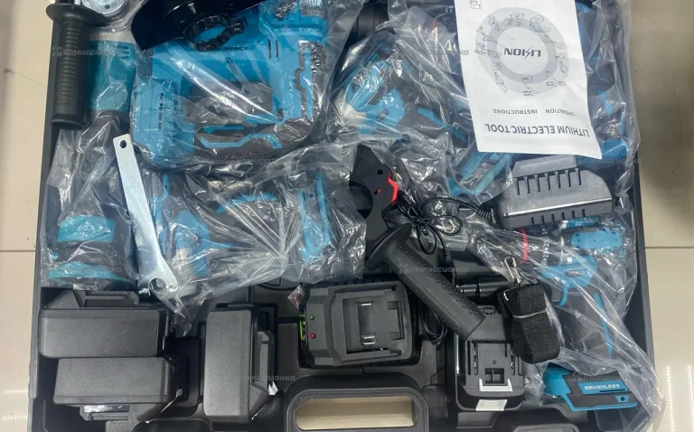 набор 6в1 Makita 4 АКБ