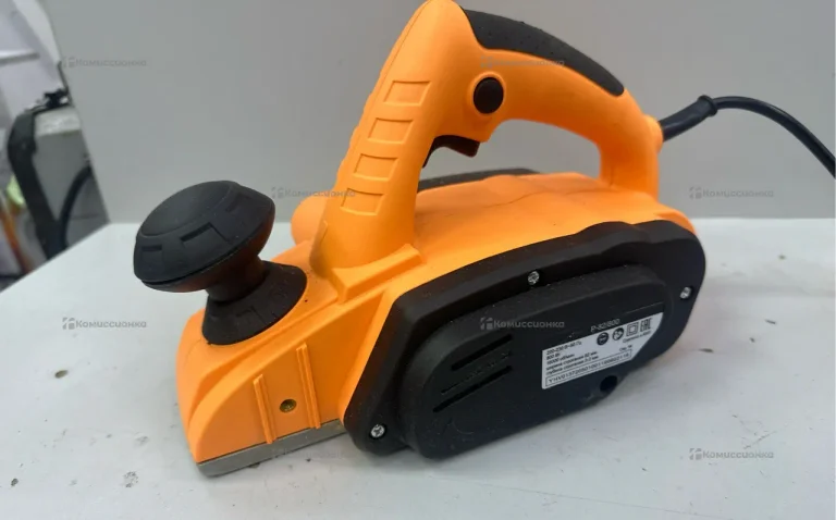 рубанок вихрь -82/800