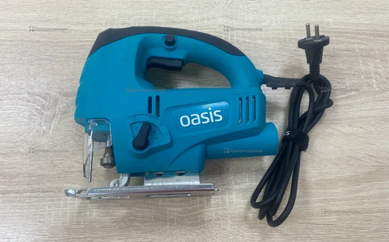 Электролобзик Oasis LE-75