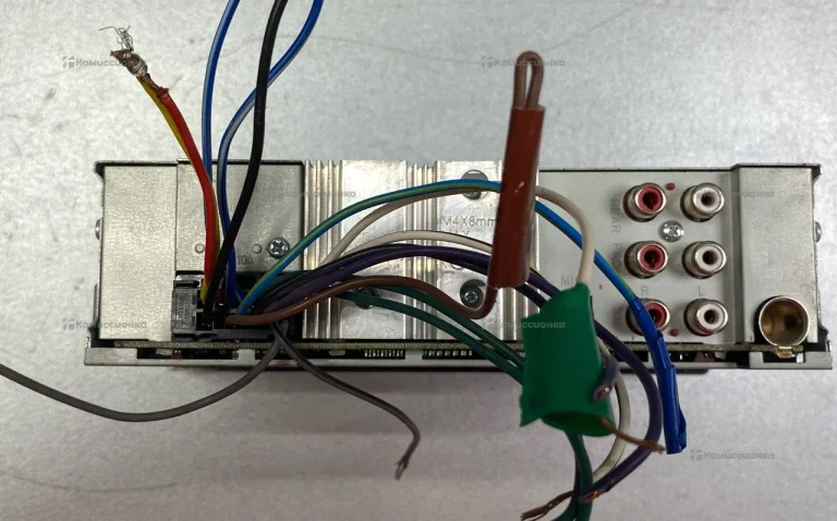 Автомагнитола  Kenwood BT306