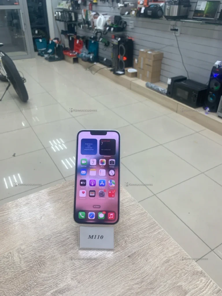 Apple iPhone 13 4/128 ГБ