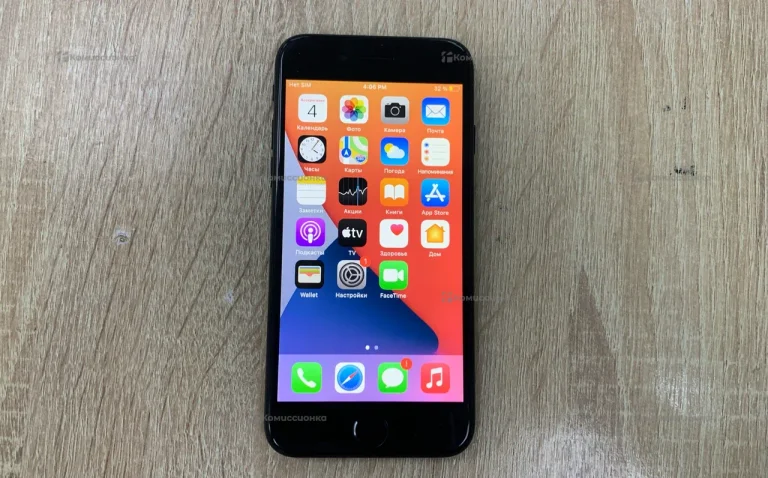 Apple iPhone 7 2/32 ГБ