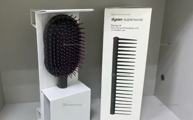 Набор расчесок Dyson подарочный набор