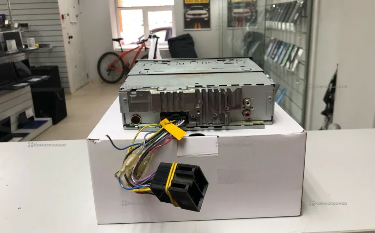 Автомагнитола  - Pioneer DEH-2210UB