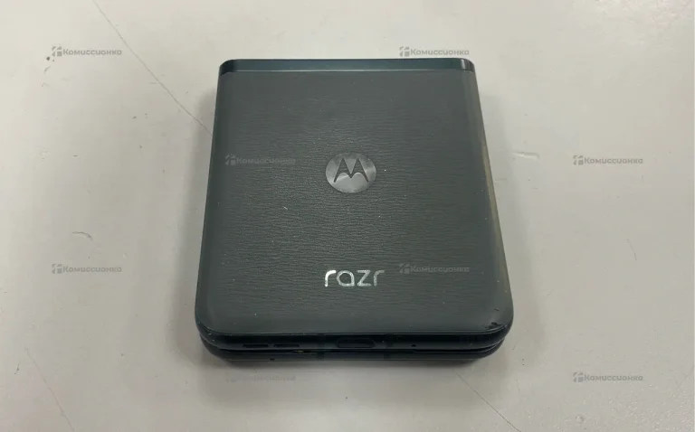 Motorola Razr 40 8/256gb