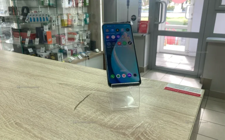 Realme RMX3085