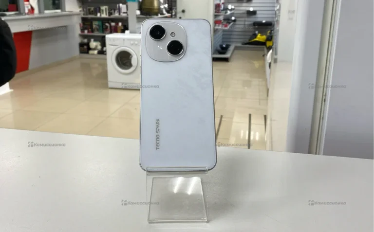 Tecno Spark Go 1 4/64 ГБ