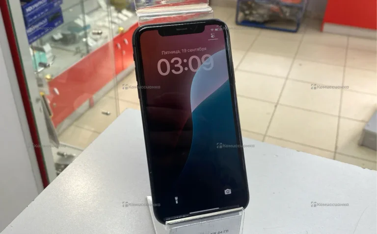 Apple iPhone XR 64 Гб