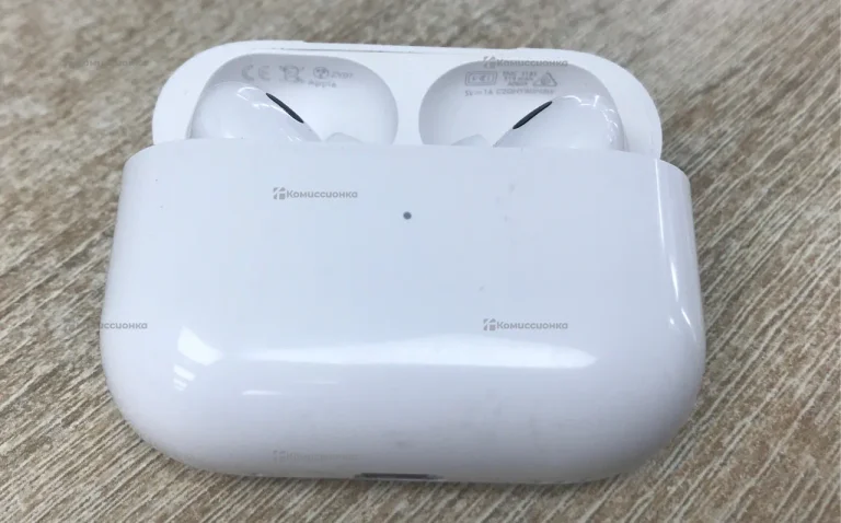 Наушники  Airports (реплика)