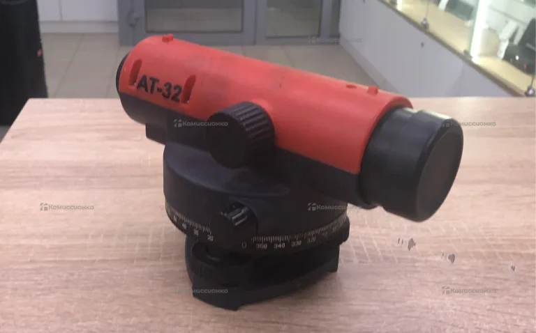 Нивелир TOTALTOOLS оптический AT-32