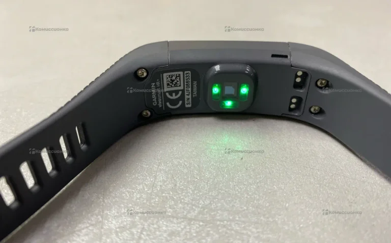 Умный браслет garmin vivosmart hr+