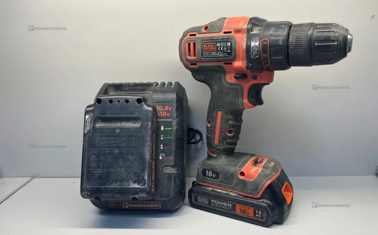 Аккумуляторная дрель-шуруповерт Black Decker BDCDC