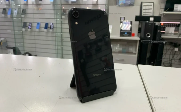 Apple IPhone XR 64Гб