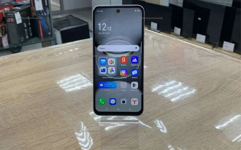 Tecno Spark 30C 4/128 ГБ
