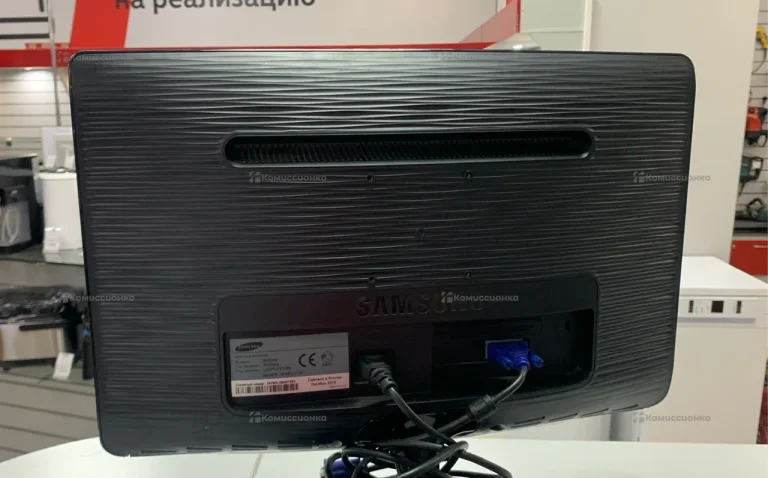 Монитор Samsung SyncMaster B2030N