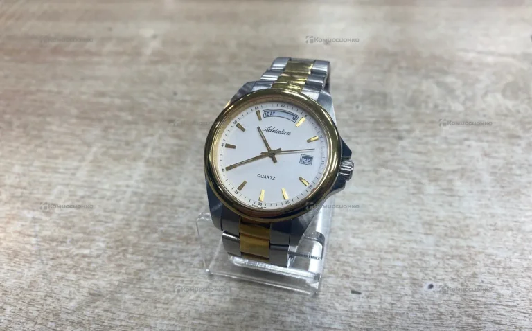 Часы наручные Adriatica