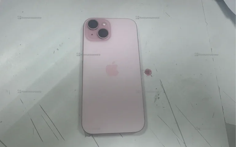 Apple iPhone 15 6/128 ГБ