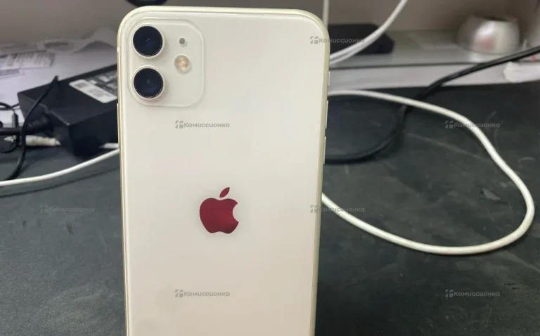 Apple iPhone 11 4/128 ГБ