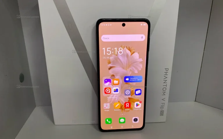 Tecno Phantom V Flip 8/256 ГБ