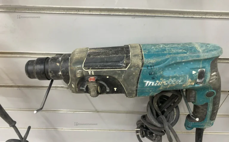 Перфоратор makita HR2470