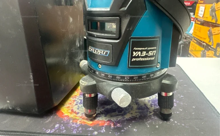 Лазерный уровень варяг зеленый