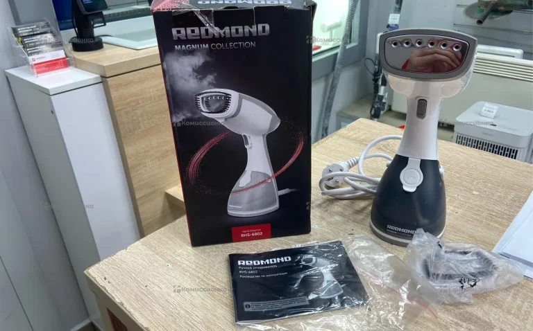 Отпариватель Redmond RHS-6802